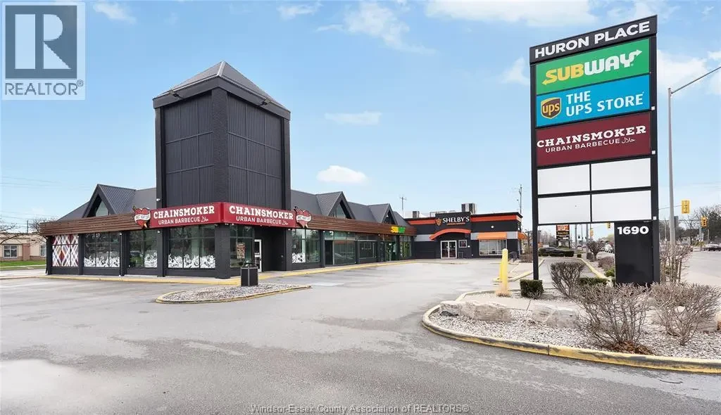 1690 Huron Church Road, Windsor